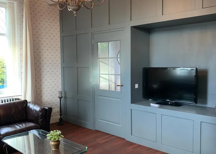 Vernieuwd Luxe Voorhuis - Naast De Molens